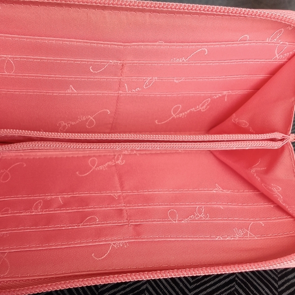 Vera Bradley Paisley cutout design Faux Leather Wallet Zip Around - Picture 5 of 6